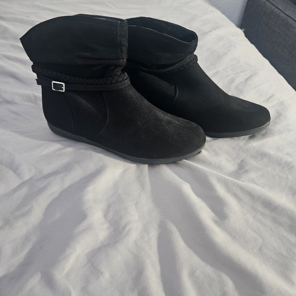 Black Ankle Boots with Braided Strap
